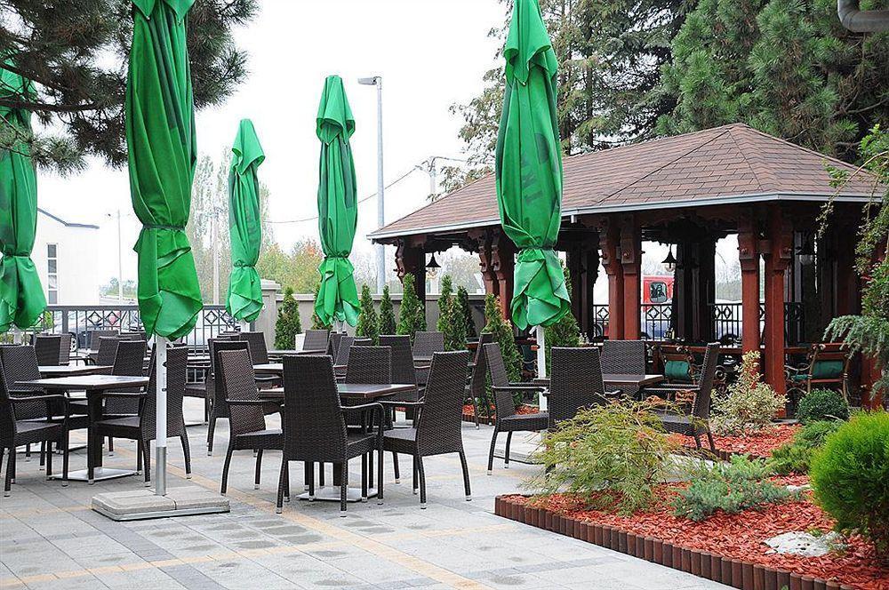 Hotel Calypso Загреб Экстерьер фото